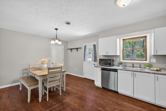 126 Hel Mar Drive, Mitchell, IN 47446