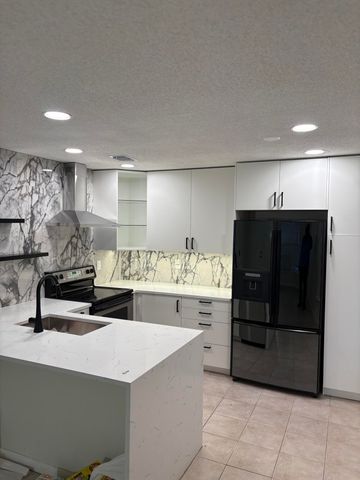 5724 Boynton Cres Crescent, Boynton Beach, FL 33437