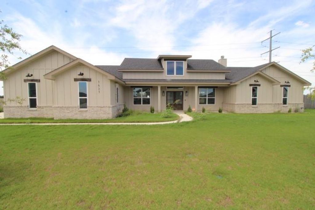 1431 King Ranch RD, Salado, TX 76571