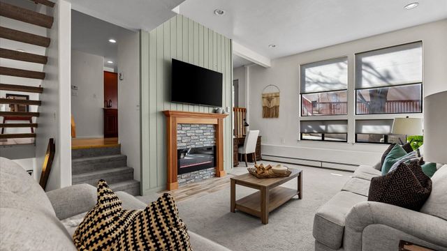 397 Ridge Circle Dr Apt 3, Grand Junction, CO 81507