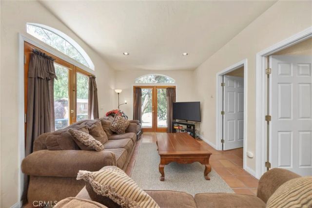 2520 Basel Court, Pine Mountain Club, CA 93222