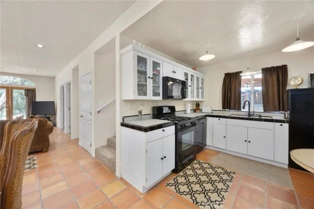 2520 Basel Court, Pine Mountain Club, CA 93222