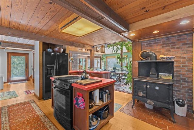 1701 Cleveland Corners Road, Hyde Park, VT 05655