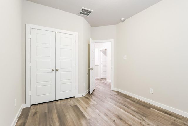 337 N Centro Circle, Shenandoah, TX 77385