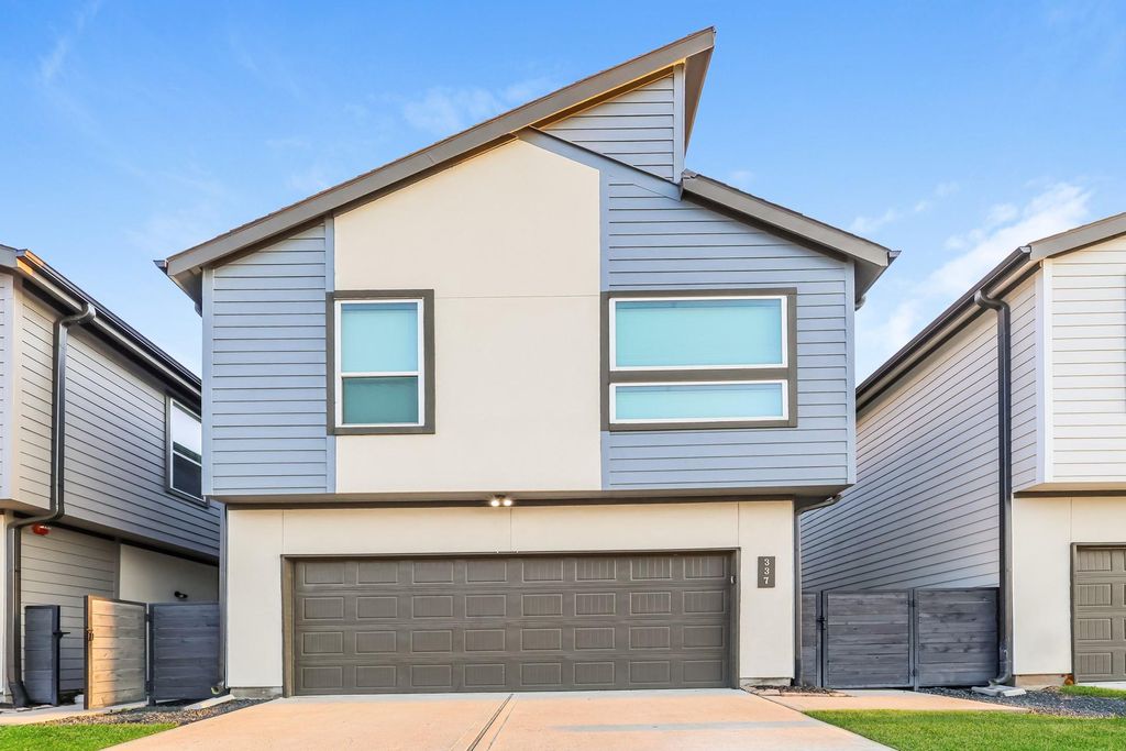 337 N Centro Circle, Shenandoah, TX 77385