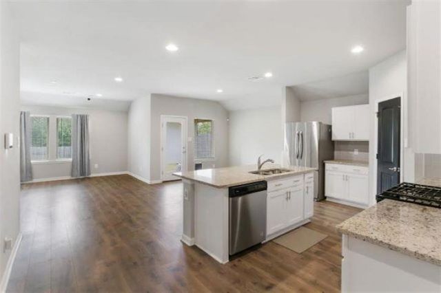 3920 W Savannah Lakes Drive, Lake Charles, LA 70607