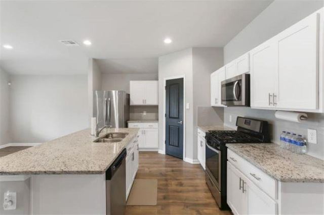 3920 W Savannah Lakes Drive, Lake Charles, LA 70607