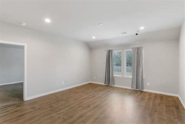3920 W Savannah Lakes Drive, Lake Charles, LA 70607
