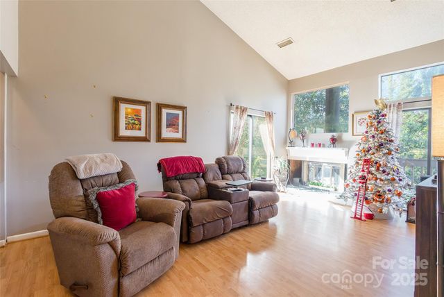 225 Riverview Terrace, Clover, SC 29710