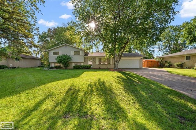 53656 Lynnham Lane, Shelby Twp, MI 48316