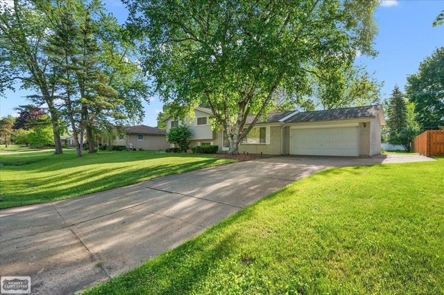 53656 Lynnham Lane, Shelby Twp, MI 48316