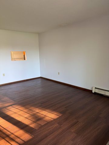 8935 Old Cedar Avenue S 113, Bloomington, MN 55425