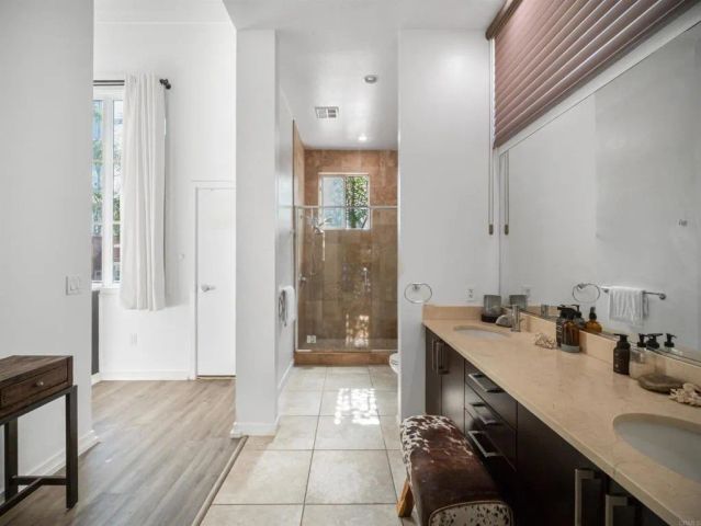 540 9Th Avenue TH104, San Diego, CA 92101