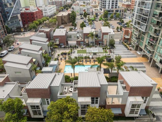 540 9Th Avenue TH104, San Diego, CA 92101
