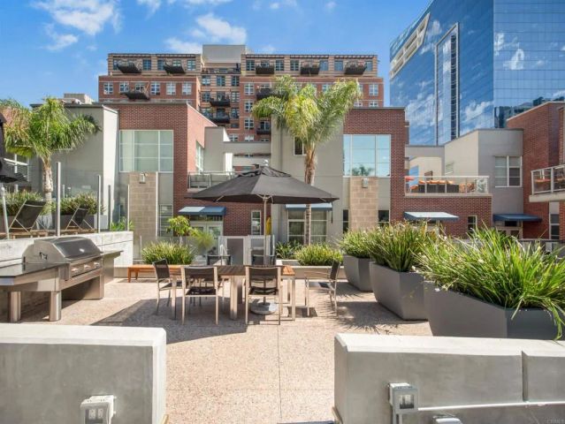 540 9Th Avenue TH104, San Diego, CA 92101