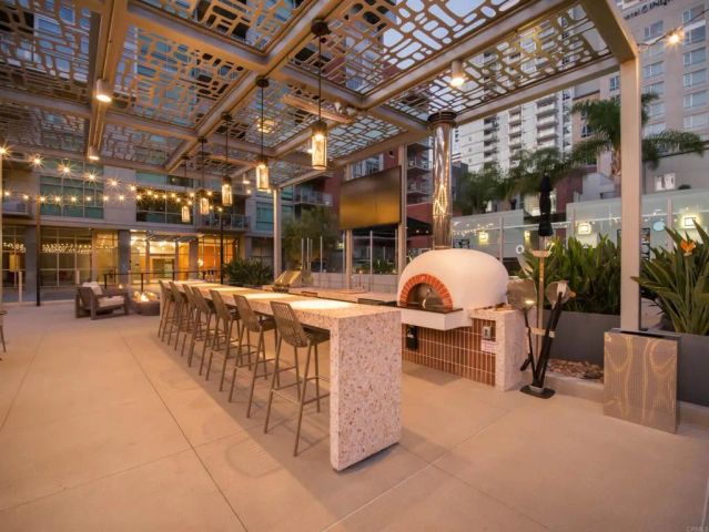 540 9Th Avenue TH104, San Diego, CA 92101