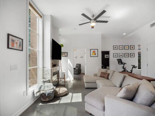 540 9Th Avenue TH104, San Diego, CA 92101