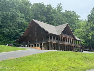 173 Rafter Rd, Tellico Plains, TN 37385