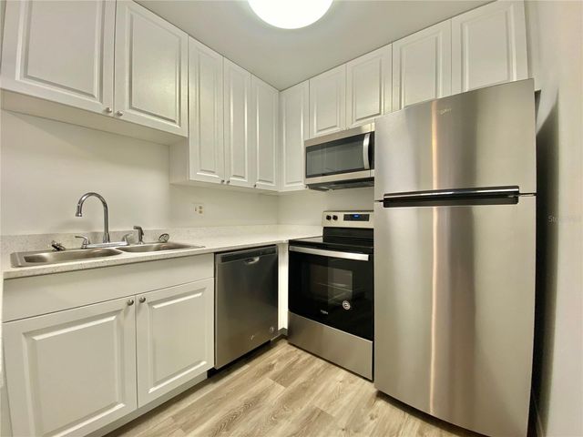 6519 W NEWBERRY ROAD 1211, Gainesville, FL 32605