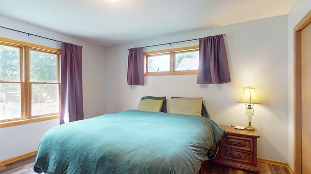 1007 Golfers Court SE, Rochester, MN 55904