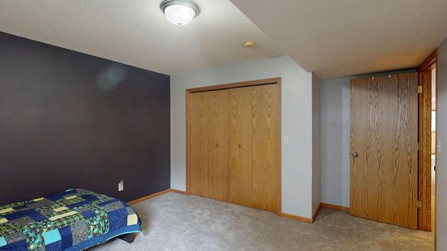 1007 Golfers Court SE, Rochester, MN 55904