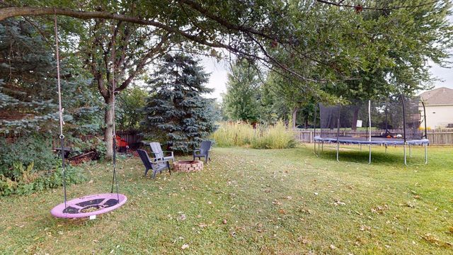1007 Golfers Court SE, Rochester, MN 55904