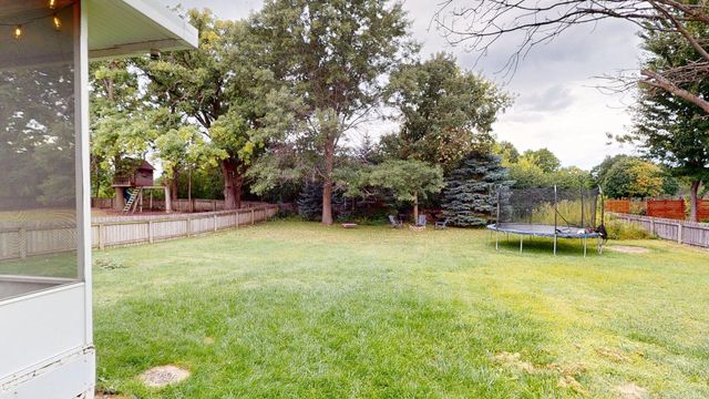 1007 Golfers Court SE, Rochester, MN 55904