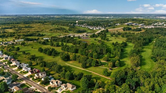 1007 Golfers Court SE, Rochester, MN 55904