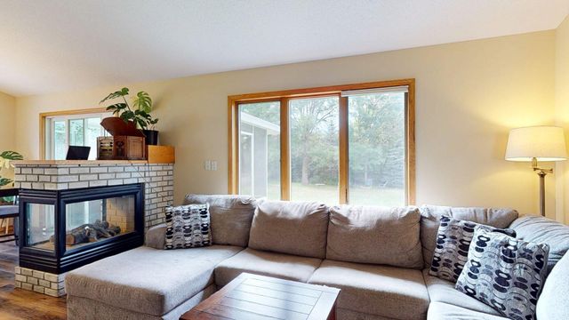 1007 Golfers Court SE, Rochester, MN 55904