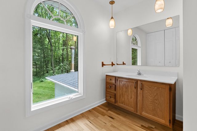 8001 Greenfield Shores Drive, Scotts, MI 49088