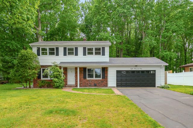 8001 Greenfield Shores Drive, Scotts, MI 49088