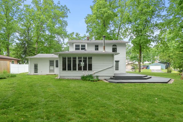 8001 Greenfield Shores Drive, Scotts, MI 49088