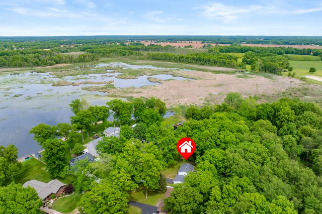 8001 Greenfield Shores Drive, Scotts, MI 49088