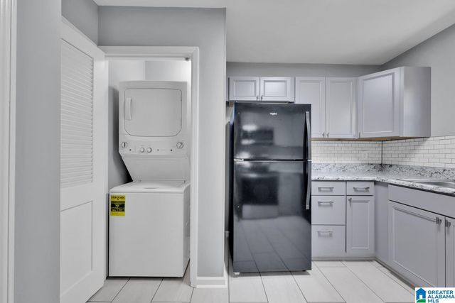 2060 MONTREAT DRIVE, Vestavia Hills, AL 35216