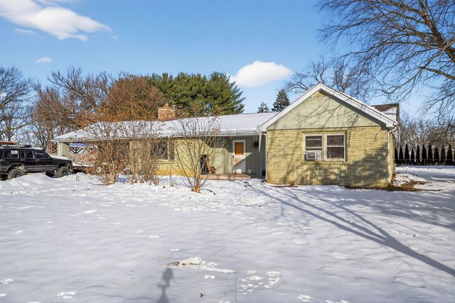 2388 Mcfarland Road, Rockford, IL 61108