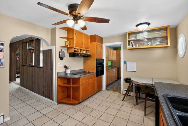 2388 Mcfarland Road, Rockford, IL 61108