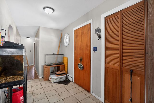 2388 Mcfarland Road, Rockford, IL 61108