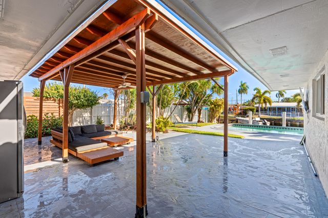 1740 NE 64th St, Fort Lauderdale, FL 33334