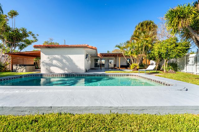 1740 NE 64th St, Fort Lauderdale, FL 33334