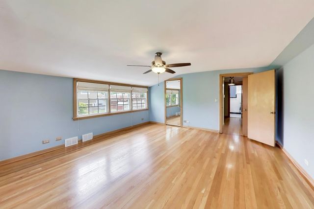 1646 N 18th Avenue, Melrose Park, IL 60160