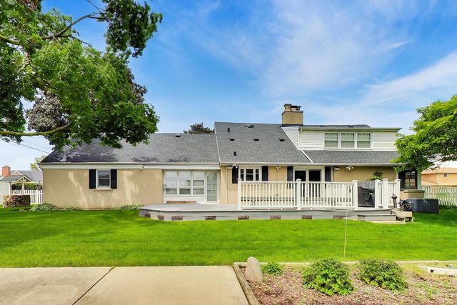 1646 N 18th Avenue, Melrose Park, IL 60160