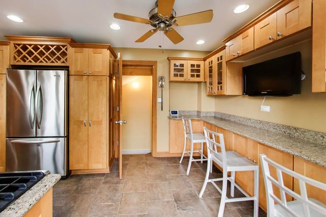 1646 N 18th Avenue, Melrose Park, IL 60160