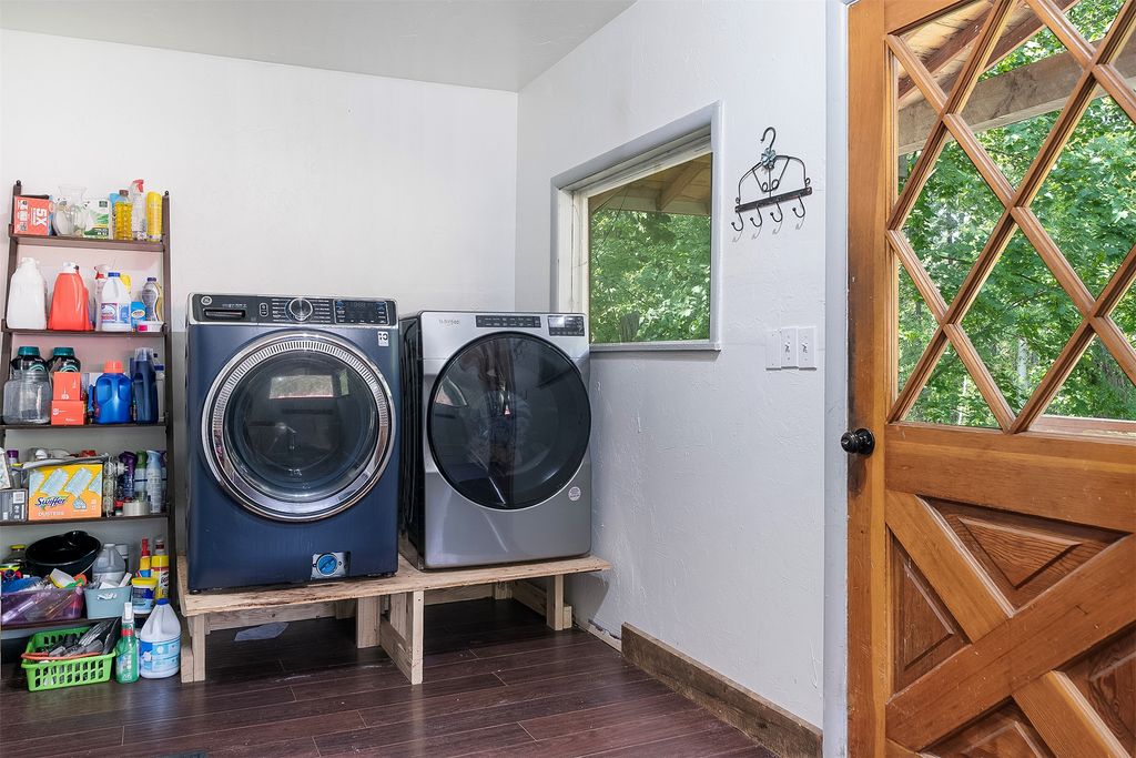 355 Reservoir Road, Whitefish, MT 59937 photo 24