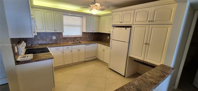 1051 Hillsboro Mile 507E, Hillsboro Beach, FL 33062