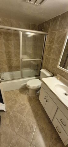 1051 Hillsboro Mile 507E, Hillsboro Beach, FL 33062