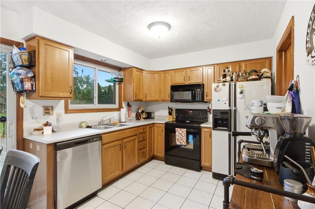 1440 Southlyn Drive, Kettering, OH 45409