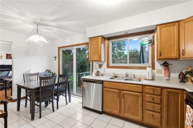 1440 Southlyn Drive, Kettering, OH 45409