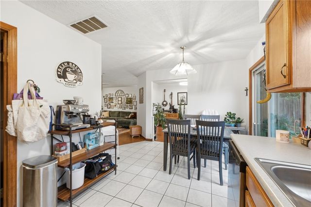 1440 Southlyn Drive, Kettering, OH 45409