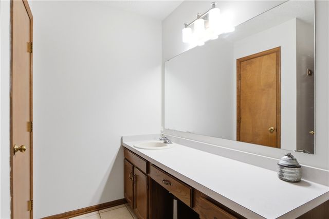1440 Southlyn Drive, Kettering, OH 45409