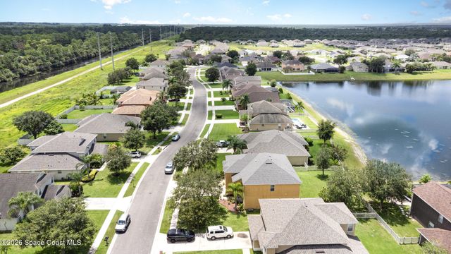 154 Wading Bird Circle SW, Palm Bay, FL 32908